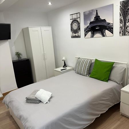 Manrique Rooms Malaga Exterior photo
